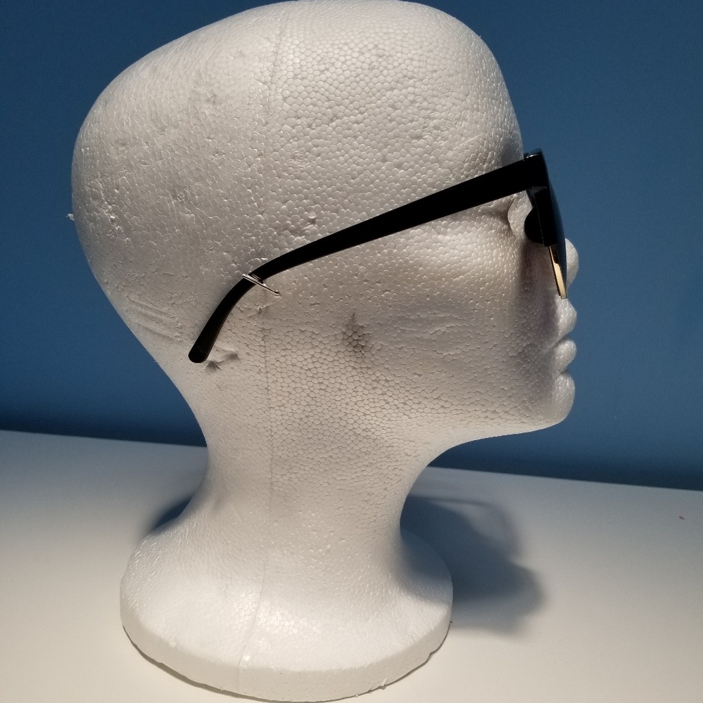 H&M Gold and Black Sunglasses - Picture 7 of 7